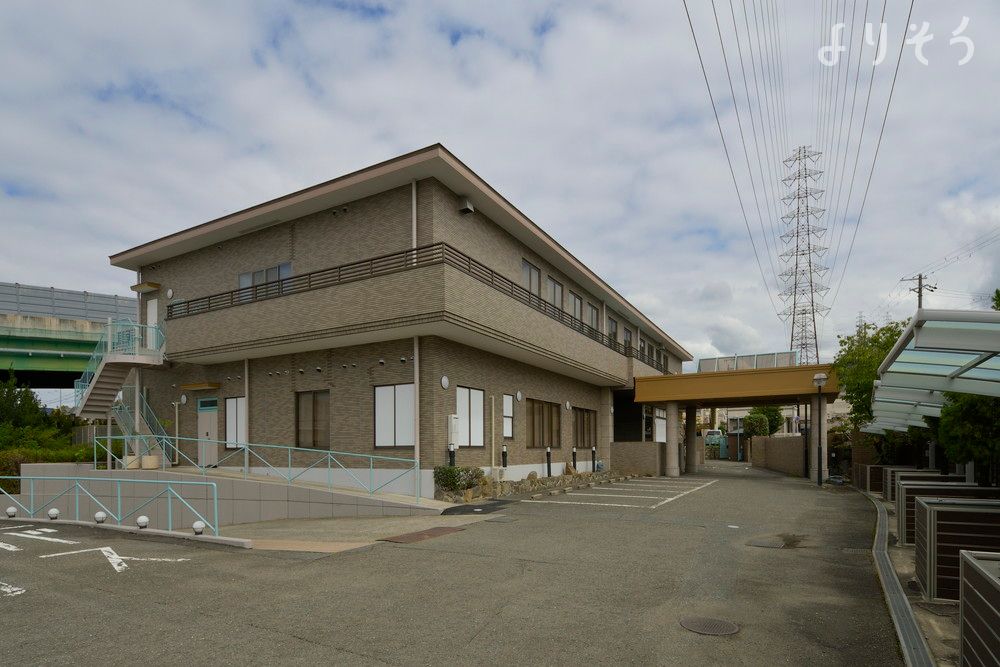 よりそう提携斎場(大阪府四條畷市中野2-2-26)の外観の画像
