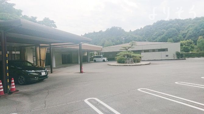 瑞浪市斎場の外観写真です（3枚目）