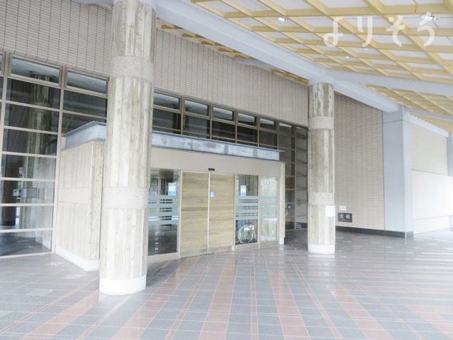 大津聖苑のエントランス写真です（2枚目）