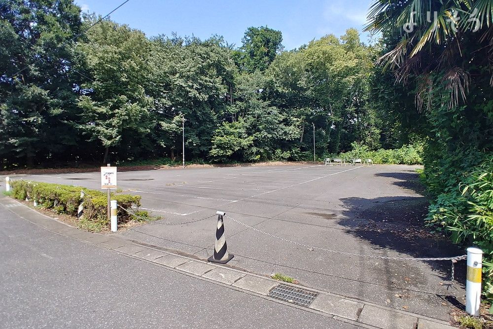 野田市関宿斎場の駐車場写真です（1枚目）