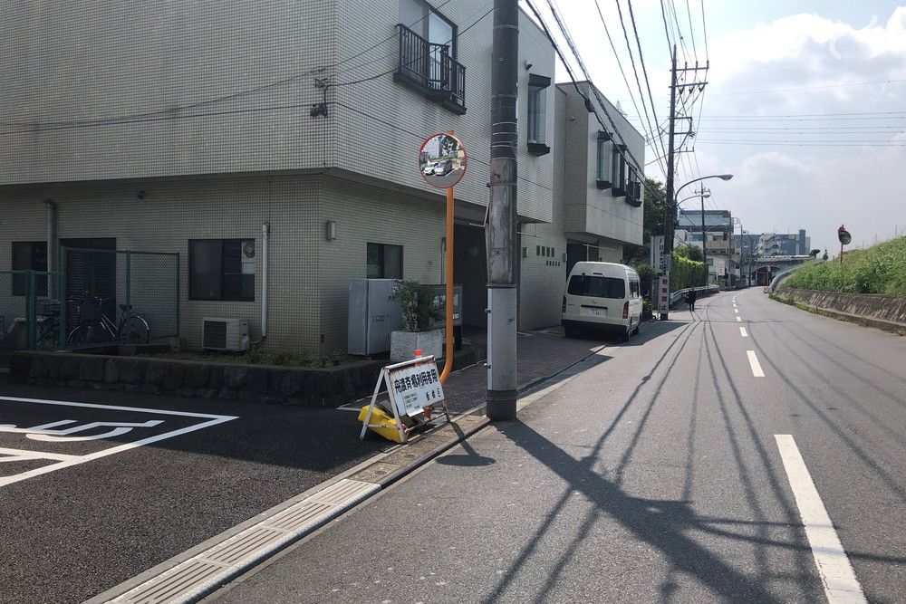 舟渡斎場の外観写真です（3枚目）