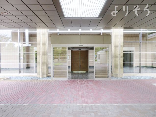 志賀聖苑のエントランス写真です（2枚目）