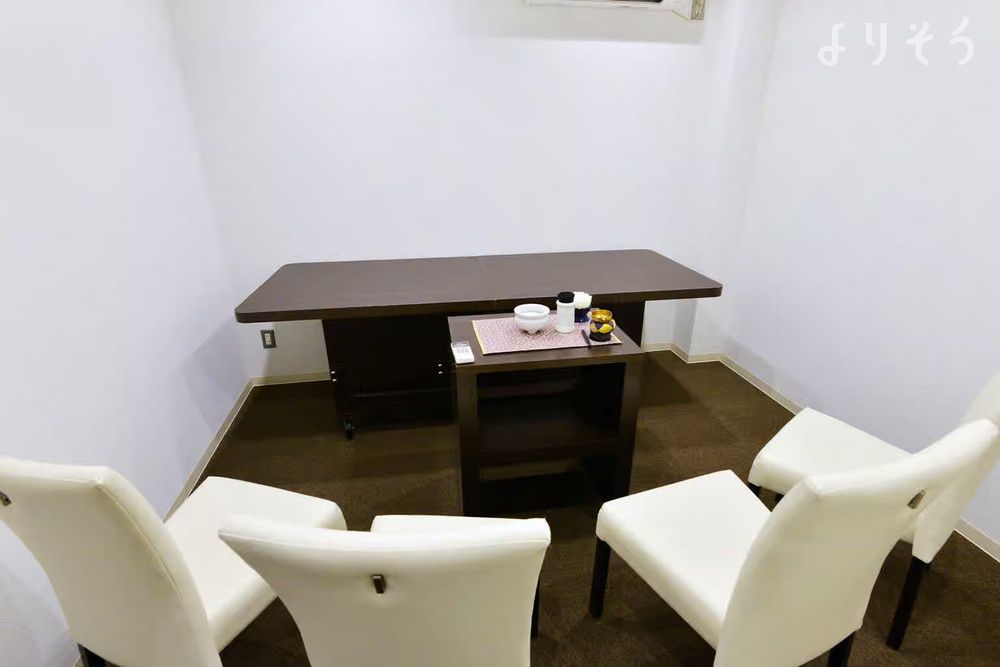 小さな森の家 野田山崎の面会・安置室写真です