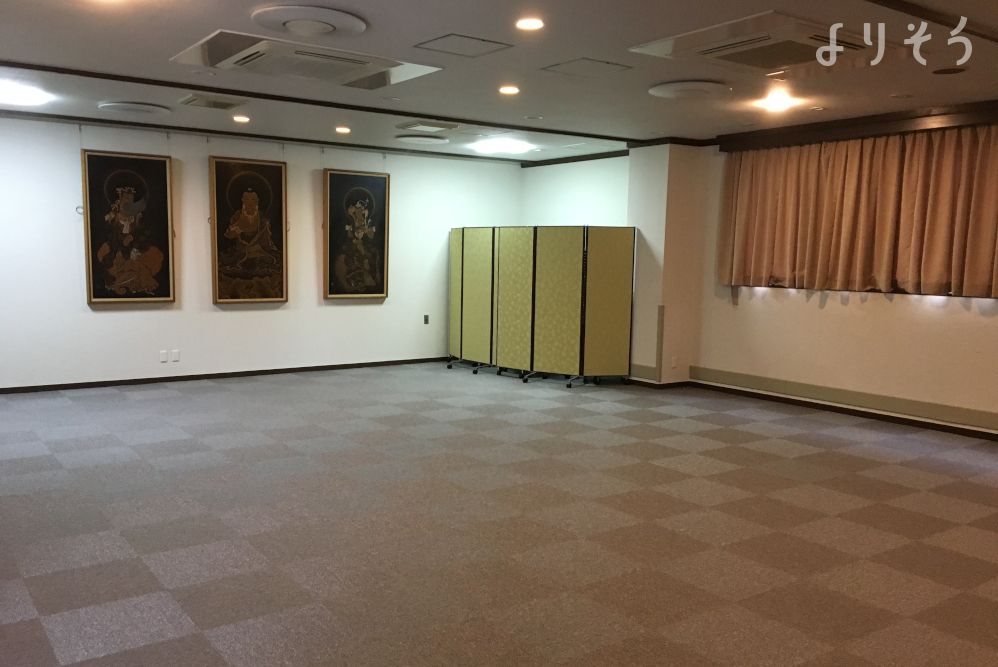 東照寺会館のホール写真です（2枚目）