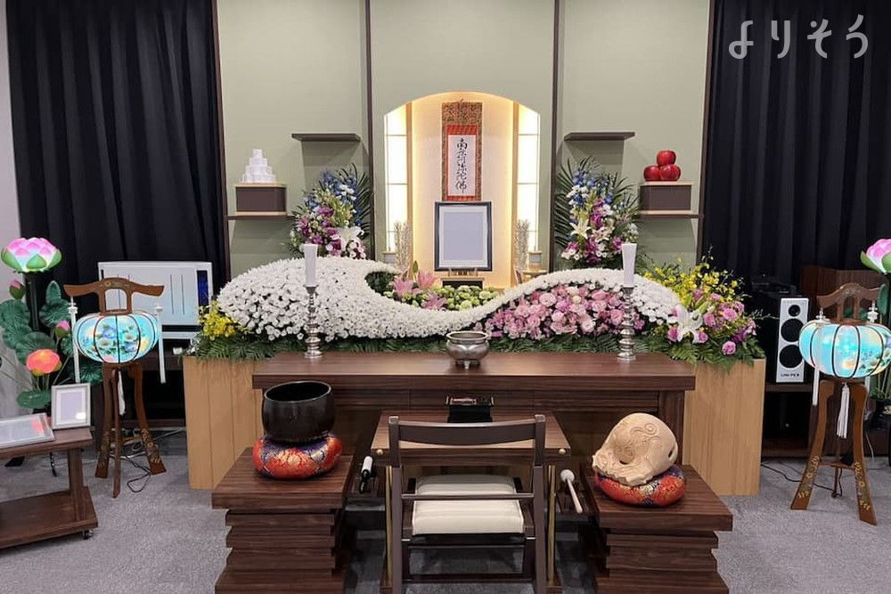 セレモの家族葬 めいわ店の祭壇写真です