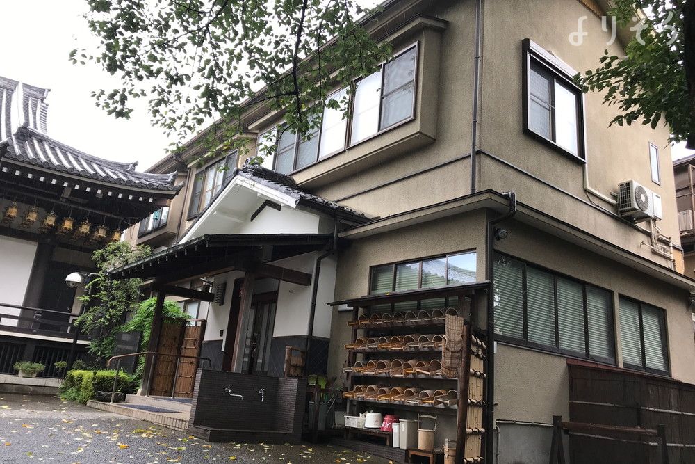 実相院如意ホールの外観写真です（2枚目）