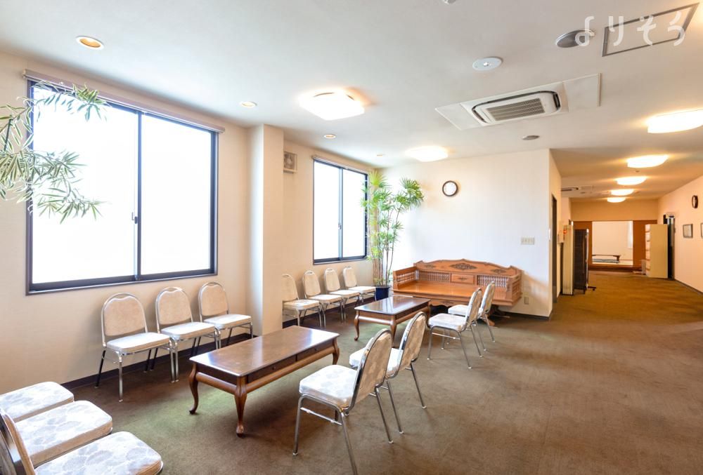 こすもす斎場の内観写真です（2枚目）