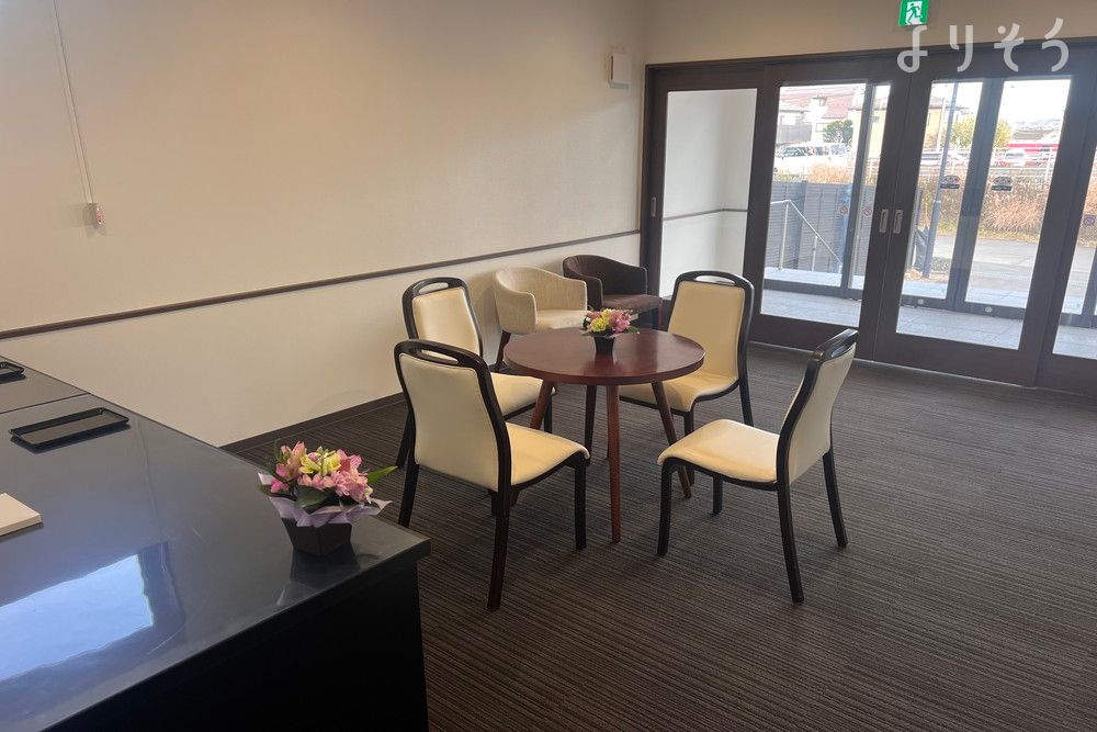 セレモニーホール掬水苑 鶴ケ谷の内観写真です（3枚目）