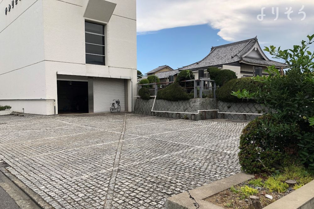ひかり会館の駐車場写真です（1枚目）