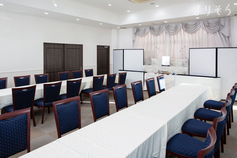 玉泉院 飛田会館のお清め所（会食室）写真です