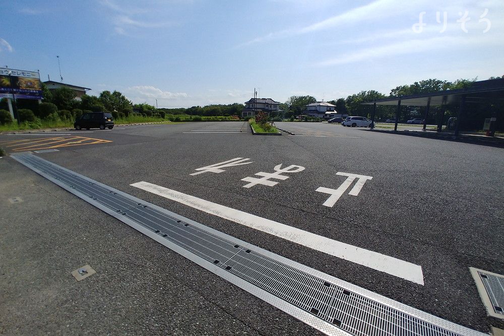 行田市斎場の駐車場写真です