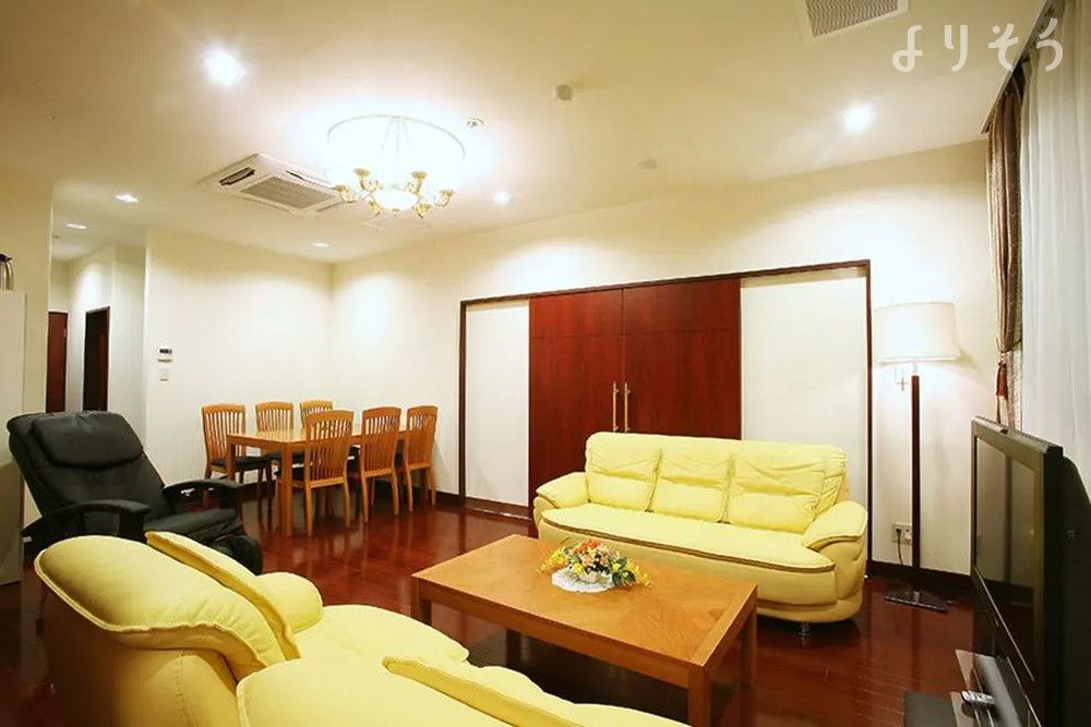 メモリード伊勢崎典礼会館の親族控室写真です（2枚目）