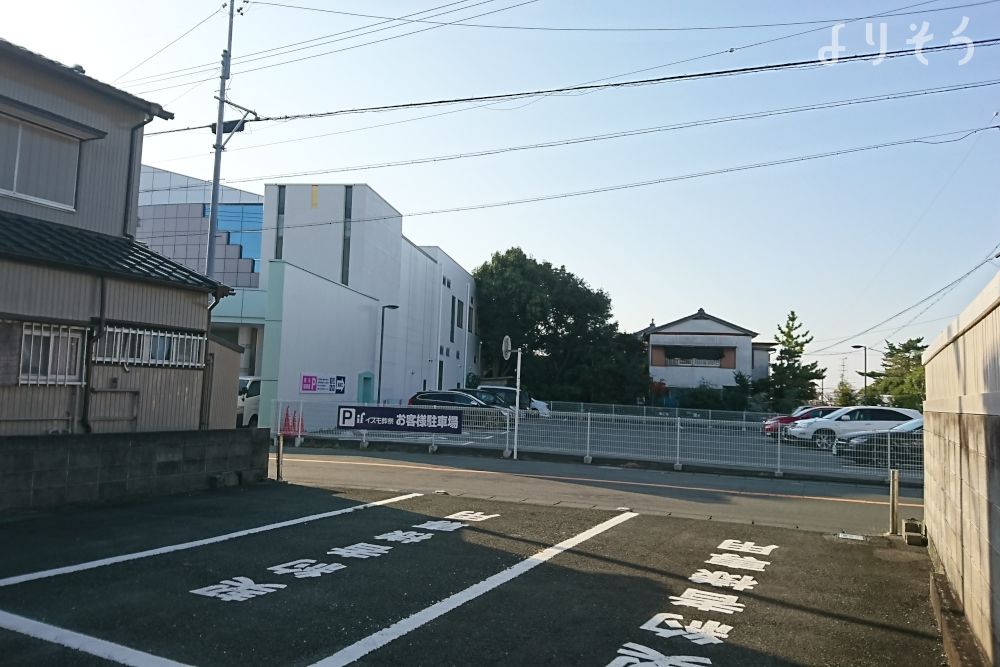 パルモ葬祭 浜松 参番館の駐車場写真です（2枚目）