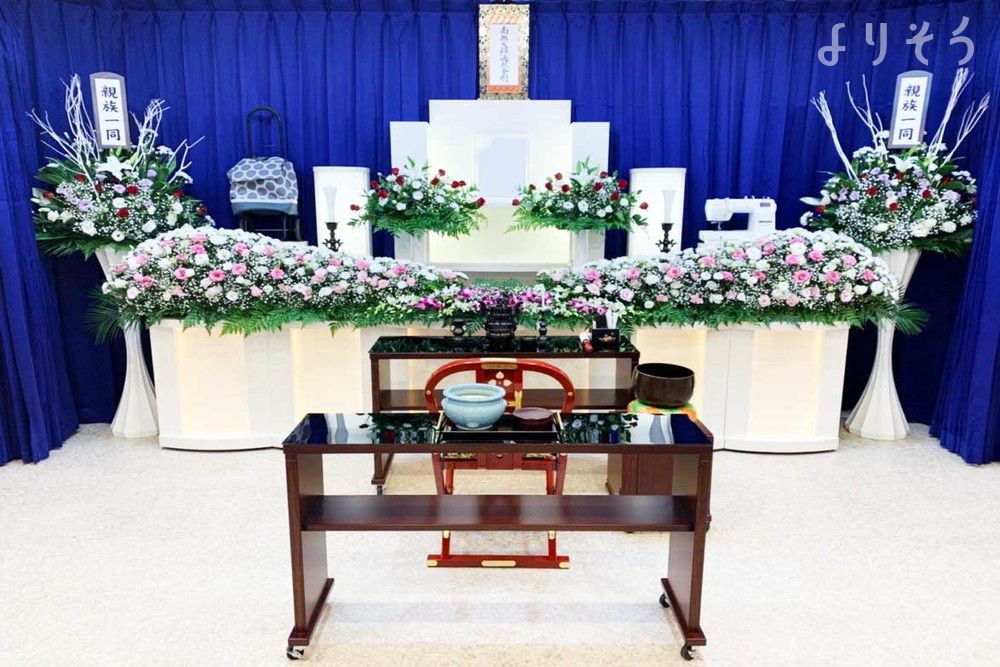 よりそう提携斎場(大阪府茨木市大同町2-18)の祭壇写真です（3枚目）