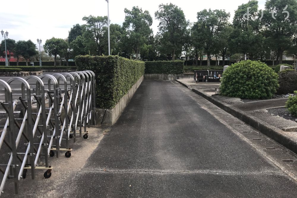 鈴鹿市斎苑の外観写真です（3枚目）