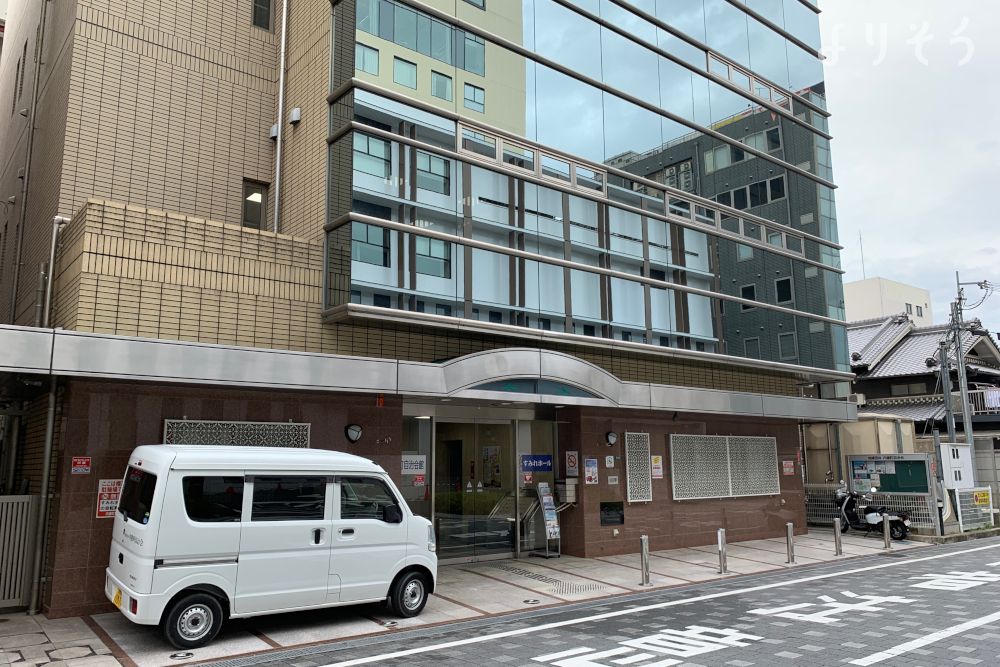 すみれホールの外観写真です（3枚目）