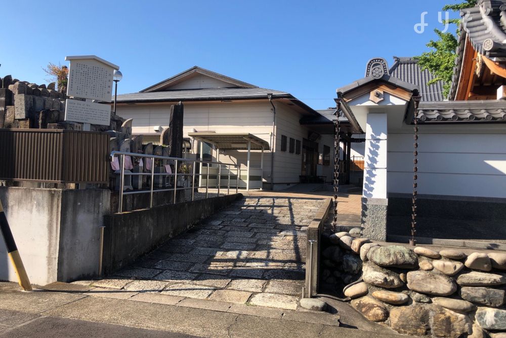 光通寺ホールの外観写真です（2枚目）
