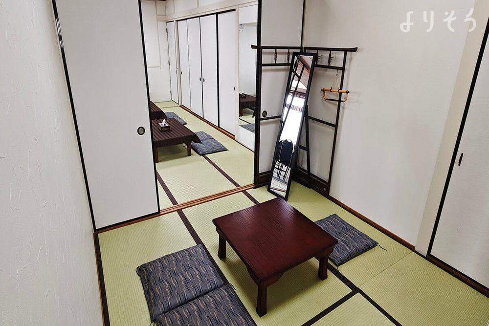 大正やすらぎホールの控室の画像