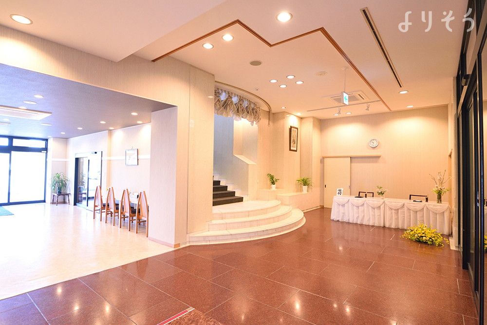 東海典礼本館のエントランスの画像