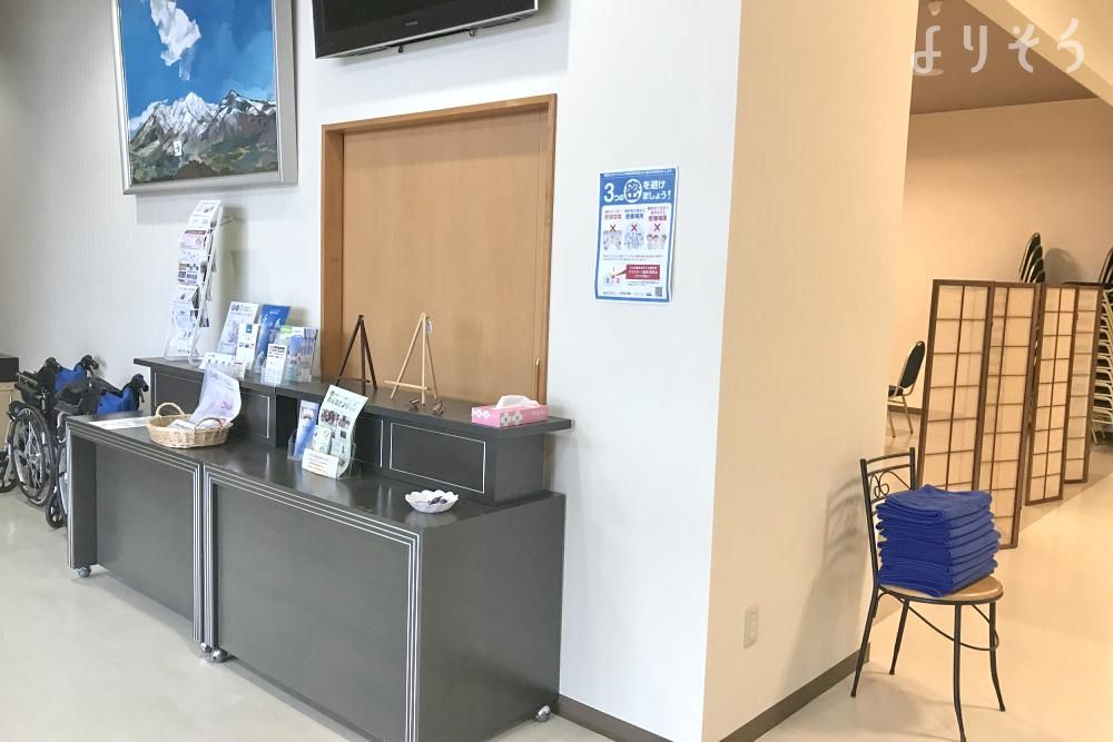小さな葬儀社 椿の花斎苑の内観写真です（2枚目）