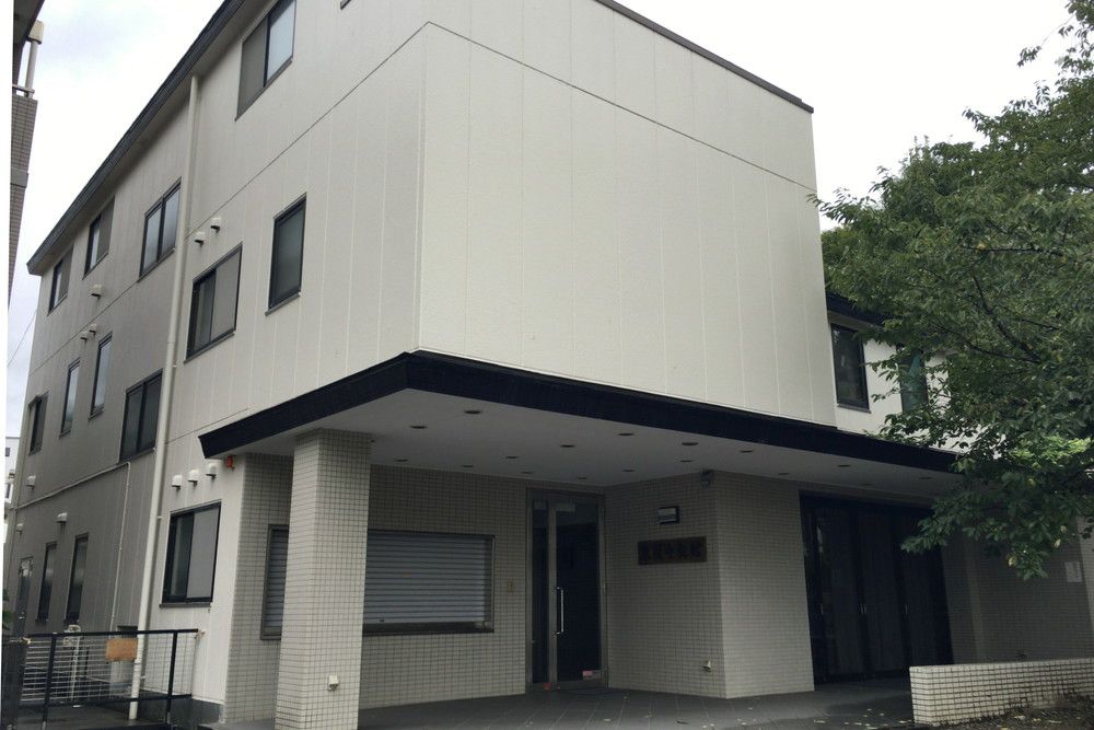 東照寺会館の外観写真です（3枚目）