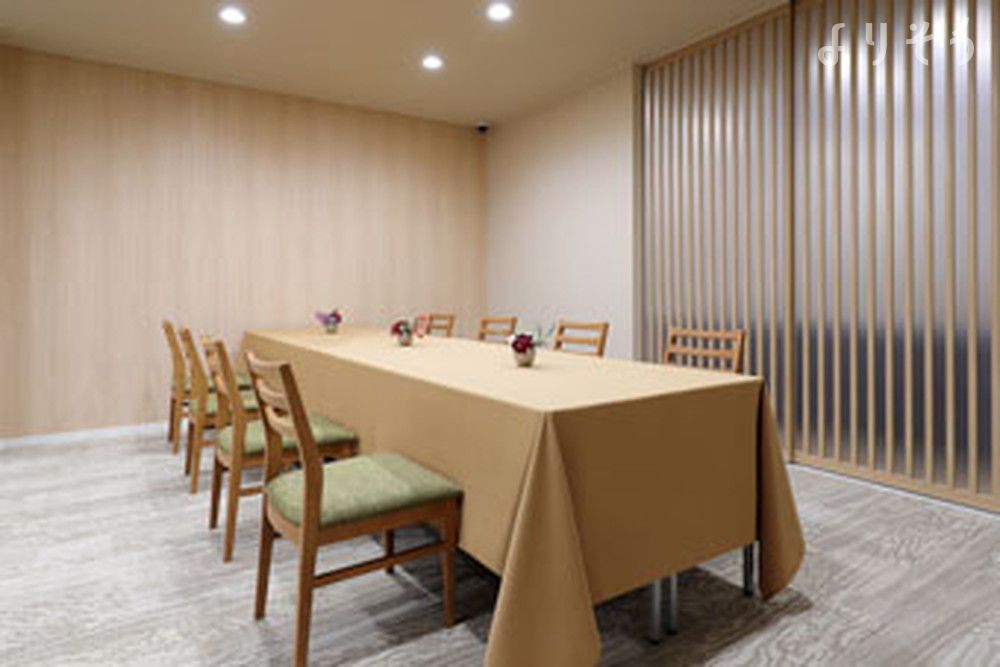 みおくり邸宅 利府のお清め所（会食室）写真です