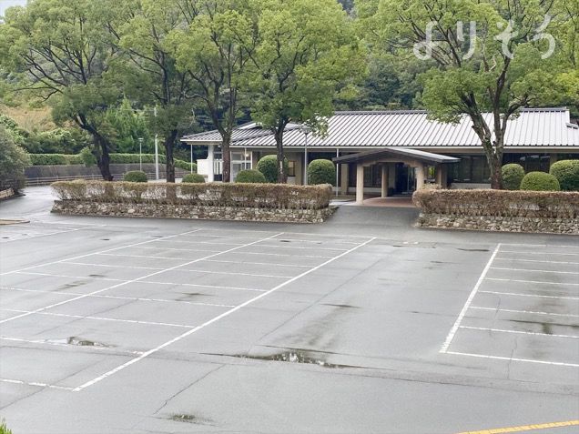 山口市嘉川斎場の駐車場写真です（2枚目）