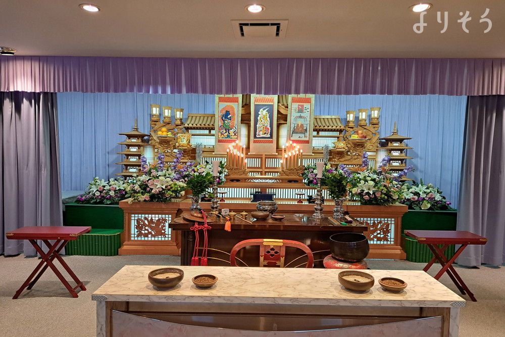 家族葬のカナクラオールストーン 花水木 阿南加茂谷の祭壇写真です