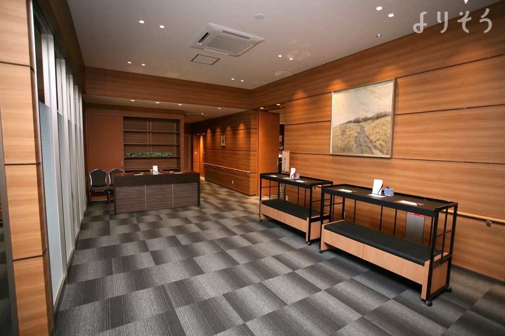 長岡市大島新町ホールのエントランス写真です