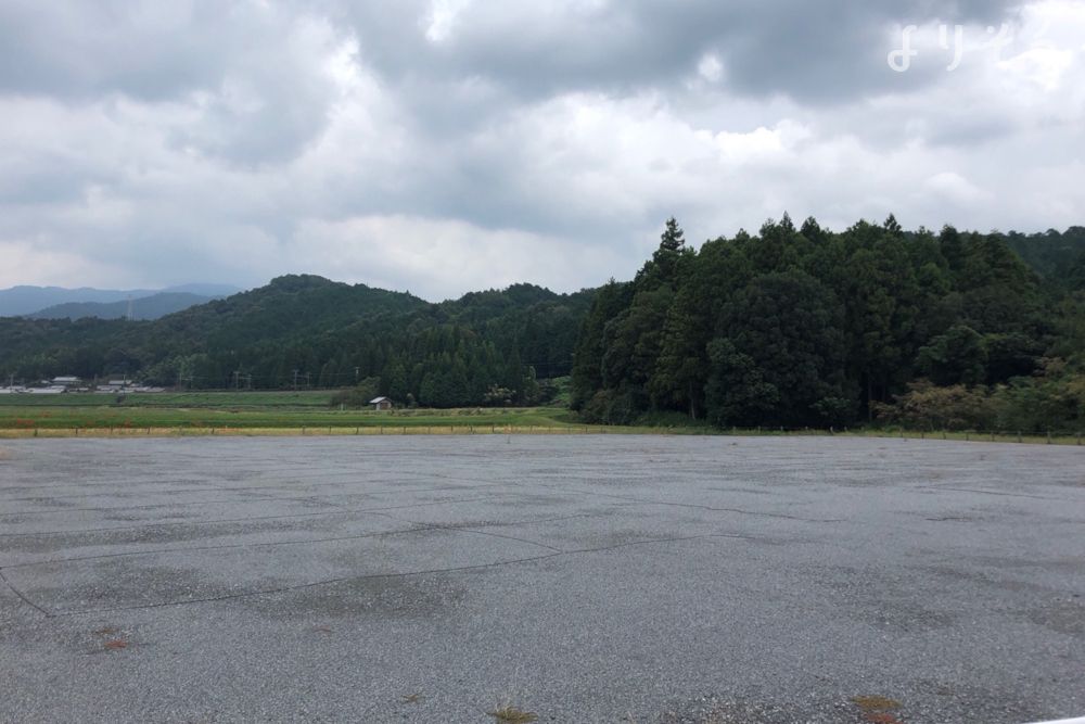 垂井町斎場の駐車場写真です（2枚目）
