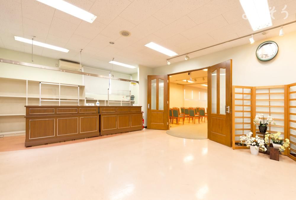 白岡葬祭会館ニルバーナの内観写真です（3枚目）