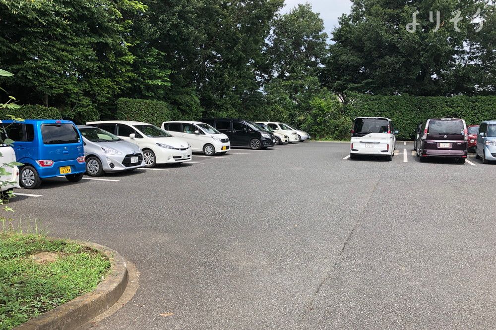 比企広域市町村圏組合東松山斎場の駐車場写真です（1枚目）